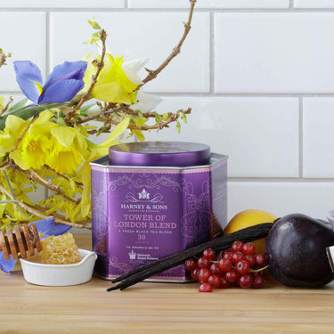 Harney & Sons Tower of London Black Tea with Vanilla, Black Currant, Caramel, and Honey | 30 sachets, Historic Royal Palaces Collection